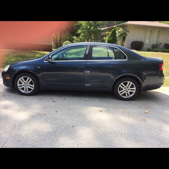 Meet your Posher, Linda - Picture 1 of 1